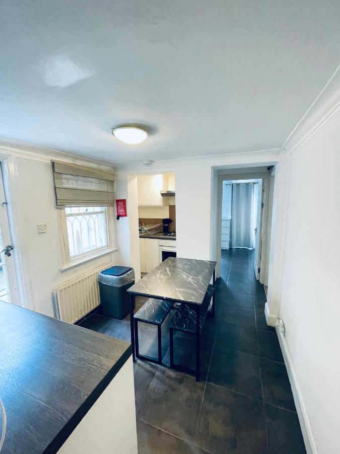 Fulham Serviced Apartment Лондон Экстерьер фото